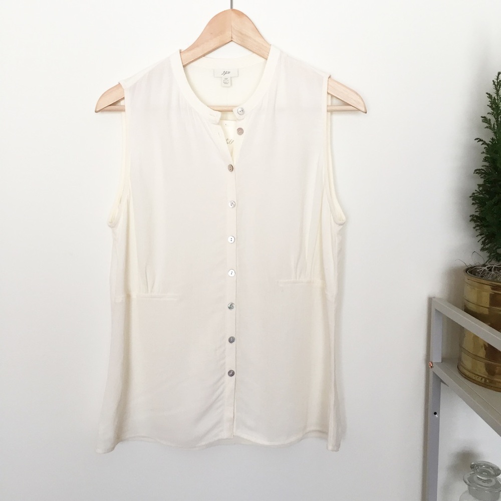 J. Jill Cream Sleeveless Button-Down Top